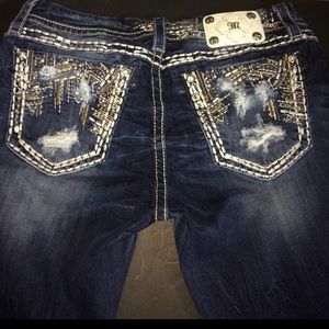 Miss Me Jeans I’ve 32 capris style sequins gem but